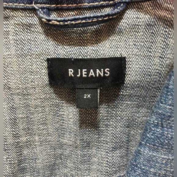 Reitmans Jeans - Denim Vest With Embroidery Detail - 2x - Picture 7 of 8